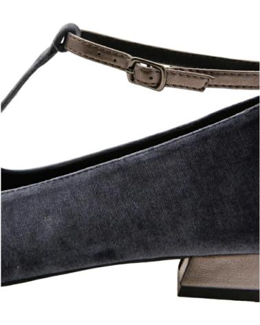AZAREY SAPATILHAS DE VELUDO CINZENTO COM T-STRAP, BICO FINO E SALTO BLOCO GRIS