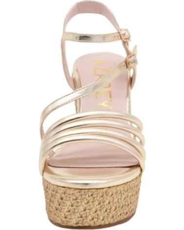 SANDALIAS AZAREY CON CUÑA TRENZADA Y TIRAS DORADAS GOLD