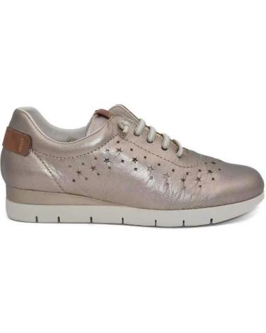 ZAPATILLAS TEKILA DE PIEL CON TROQUELADO DE ESTRELLAS VARIOS COLORES