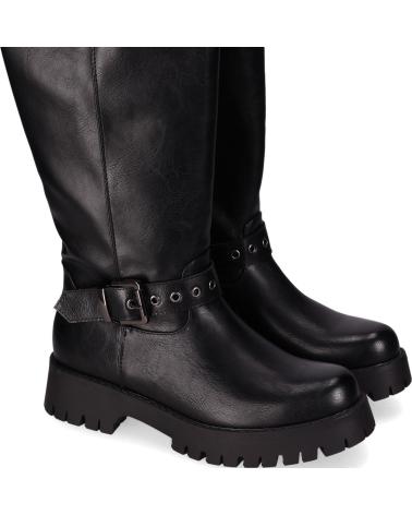 CHIKA10 STRONG 07 BLACK TALL BOOT WITH BUCKLES NEGRO-BLACK