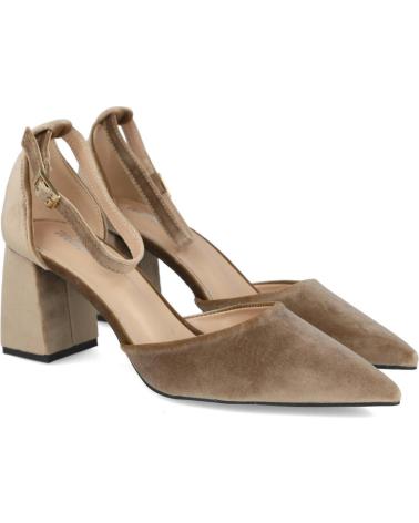 BUBBLE BOBBLE M785 ZAPATO DE TERCIOPELO CON TACON TAUPE BUBBLE BOBBLE M785 ZAPATO DE TERCIOPELO CON TACON TAUPE