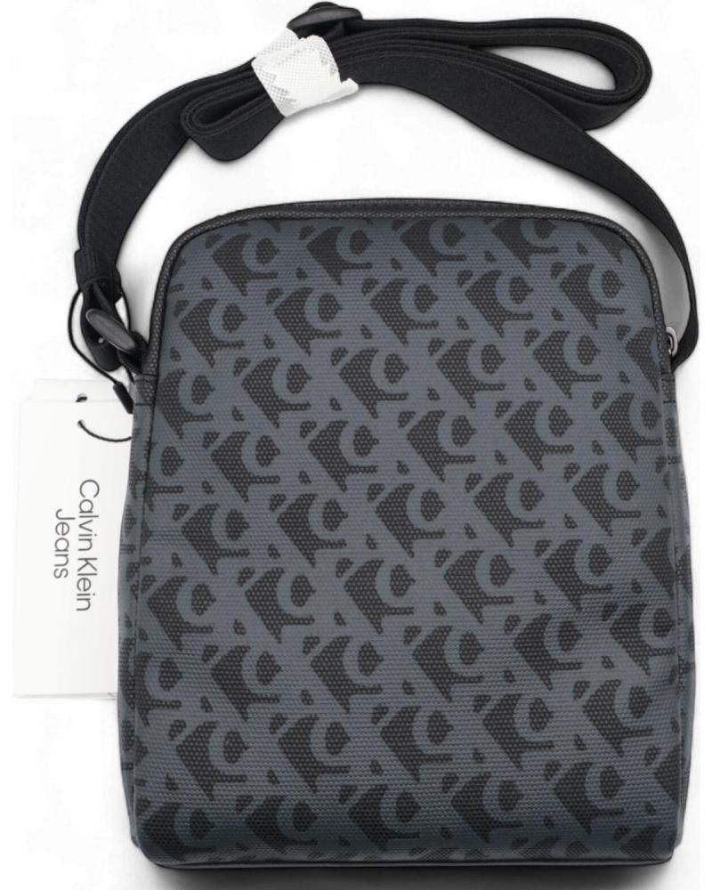 CALVIN KLEIN BOLSO JEANS AOP REPORTER NEGRO CALVIN KLEIN BOLSO JEANS AOP REPORTER NEGRO