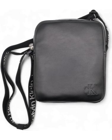 CALVIN KLEIN BOLSO REPORTER ULTRALIGERO NEGRO