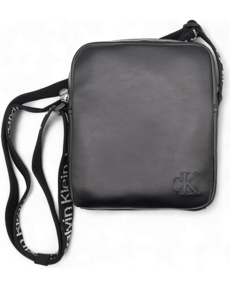 CALVIN KLEIN BOLSO REPORTER ULTRALIGERO NEGRO CALVIN KLEIN BOLSO REPORTER ULTRALIGERO NEGRO