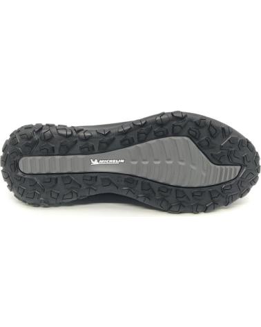 ECCO DEPORTIVO ULT-TRN MICHELIN ® 824254 NEGRO
