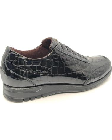 SCARPA CASUAL PITILLOS 20202 NERA VERNICE CON INCISIONE NEGRO