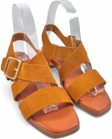 TIMBOS CAMEL LOW HEEL SANDAL 131394 MARRóN