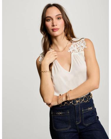 MORGAN TOP ENCAJE SIN MANGAS 251-OJOIE BLANCO