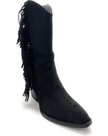 BOTIM CHIC VISION EM CAMURÇA SINTÉTICA COM FRANJAS E SALTO, PRETO NEGRO