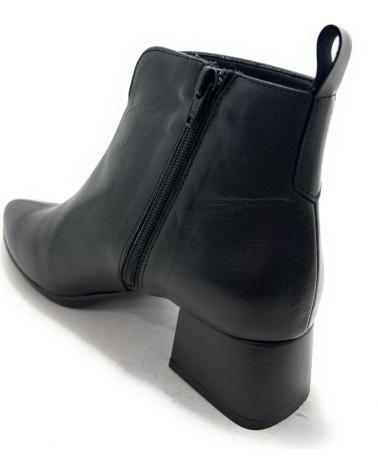 SEVA BOTÍN DE PIEL NEGRO CON TACÓN ANCHO - MODELO DESIRE NEGRO