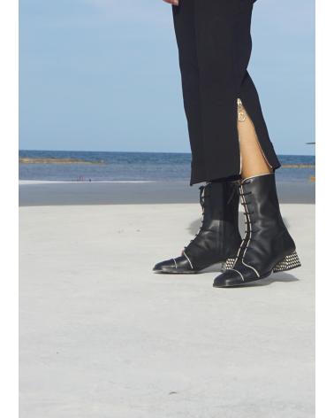 NEMONIC STIEFEL 2235 SCHWARZ MIT SCHNÜRSENKELN UND NIETENABSATZ NEGRO