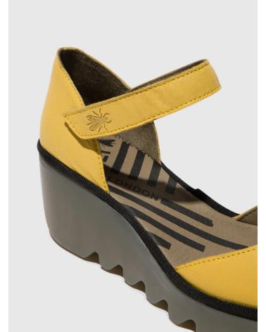 FLY LONDON BISO 305 SANDALIA DE CUÑA AMARILLA AMARILLO