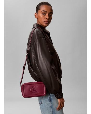 CALVIN KLEIN BOLD CK CAMERA BAG BURDEOS