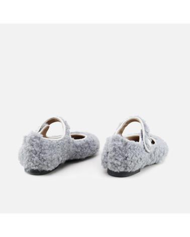 ELI MERCEDITAS CANDELY PERLA PAPANATAS 1957 GRIS