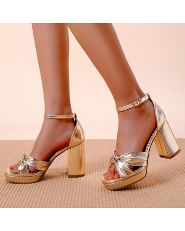 SANDÁLIAS DE FESTA COM PLATAFORMA BUBBLE BOBBLE P-1444 OURO ORO