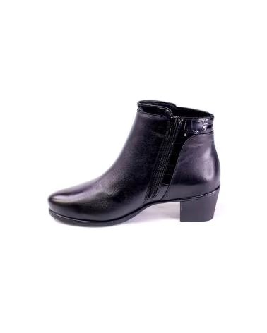 DESIREE - BOTIN NEUS TACHUELAS Y COCO NEGRO