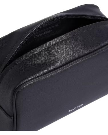 NECESER CALVIN KLEIN CK MUST WASHBAG DOPP KIT NEGRO NEGRO