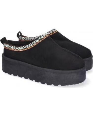 SAPATOS CASUAIS FEMININOS SPORT3PUNTO0 G-008 COM ENFEITE DE JOIA VARIOS COLORES