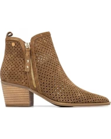 CARMELA BOTINES 163149 EN MARRON PARA MUJER SERR CAMEL