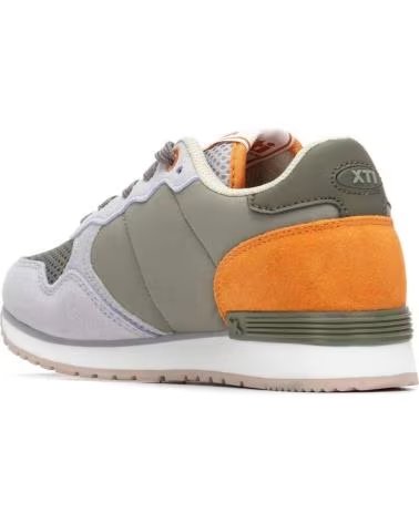 XTI ZAPATILLA CASUAL HOMBRE MODELO 153023 KAKI KAKI