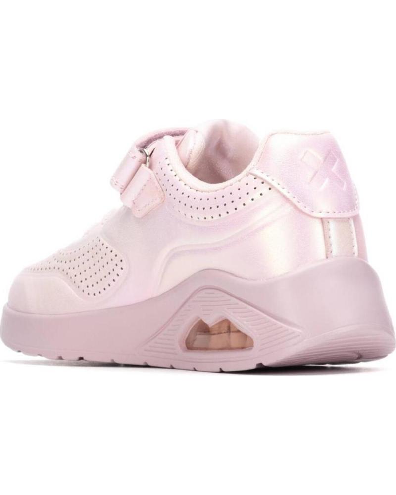 XTI ZAPATILLA CASUAL INFANTIL MODELO 153131 CON VELCRO NUDE