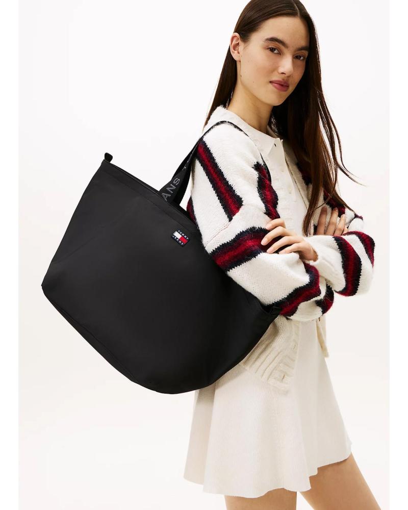 Inicio-TOMMY-HILFIGER-TJW-ESS-DAILY-TOTE-NEGRO