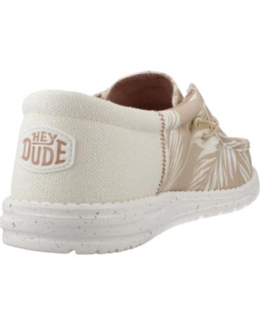 HEY DUDE ZAPATILLAS HOMBRE MODELO WALLY FUNK PSYCH COLOR MARRON CLARO WODEGRT