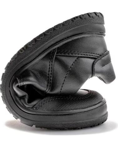 PABLOSKY COLEGIALES NINO MODELO 732015P COLOR  NEGRO