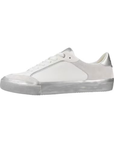 GEOX TÊNIS FEMININO MODELO D EMMELENY COM DETALHES PRATEADOS C0007 C0007