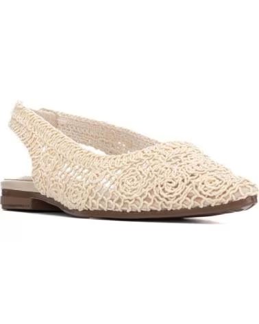XTI SANDALIAS 145124009 EN PARA MUJER BEIGE