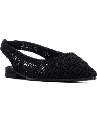 SCARPE SLINGBACK XTI CON FINITURA IN PIZZO NEGRO