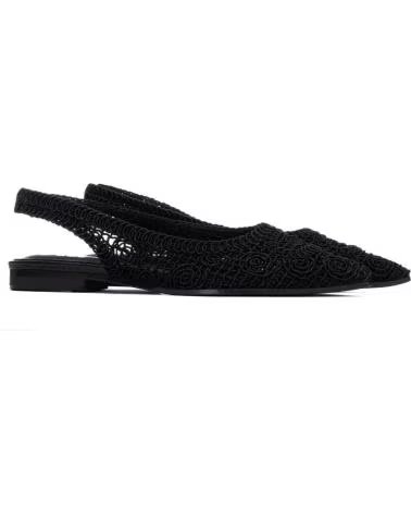 SCARPE SLINGBACK XTI CON FINITURA IN PIZZO NEGRO
