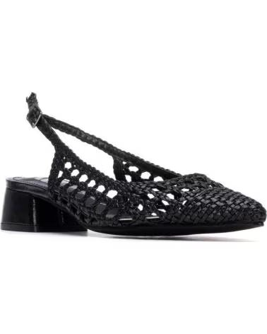 XTI ABSATZSCHUHE MIT NETZDESIGN NEGRO