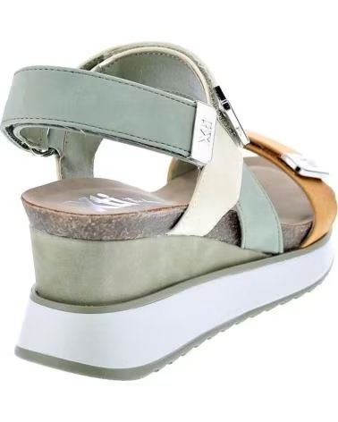 SANDÁLIAS XTI MODELO 142822 COM PLATAFORMA VERDE