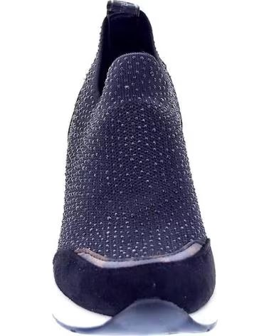 ZAPATILLAS XTI MUJER NEGRAS CON CUÑA Y ESTILO CALCETÍN NEGRO