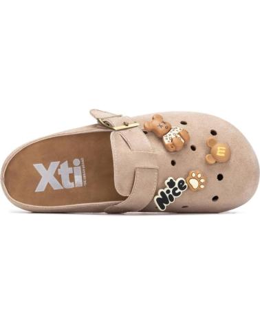 XTI ZUECOS XTI BEIGE CON ADORNOS Y HEBILLA AJUSTABLE BEIGE