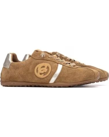 CARMELA ZAPATILLAS MUJER MODELO 163173C COLOR MARRON CAMEL