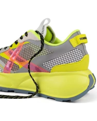 MUNICH TRAINNER 8201007 YELLOW