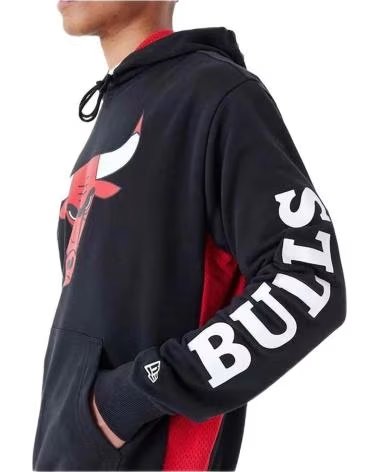 NEW ERA MOLETOM COM CAPUZ NEW ERA CHICAGO BULLS MASCULINO NEGRO