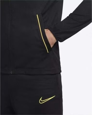 NIKE CHANDAL COMPLETO EN PARA UNISEX NEGRO