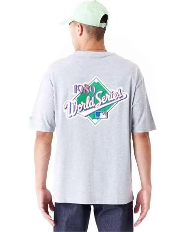 NEW ERA NEW ERA KURZARM-T-SHIRT FÜR HERREN GRIS