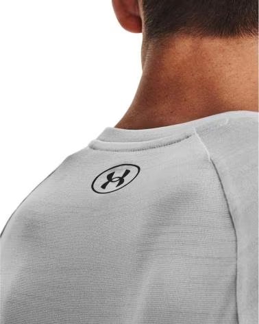 UNDER ARMOUR CAMISETA DE MANGA CORTA EN PARA HOMBRE GRIS