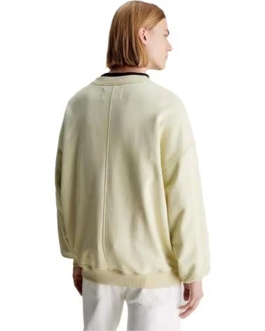 -CALVIN-KLEIN-MODELO-ARCHIVAL-MONOLOGO-CREW-NECK-PARA-HOMBRE-COLOR-BEIG