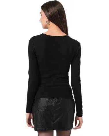 ONLY BLUSA DE MANGA LARGA NEGRA CON ESCOTE ASIMÉTRICO Y DETALLE DE ANILLA NEGRO