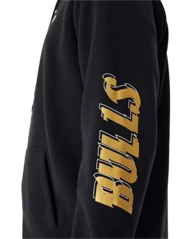 NEW ERA SUDADERA CHICAGO BULLS TEAM SCRIPT NEGRO