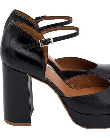 ANGEL ALARCON SAPATOS DE SALTO ENVERNIZADOS PRETOS ANGEL ALARCÓN FEMININOS NEGRO