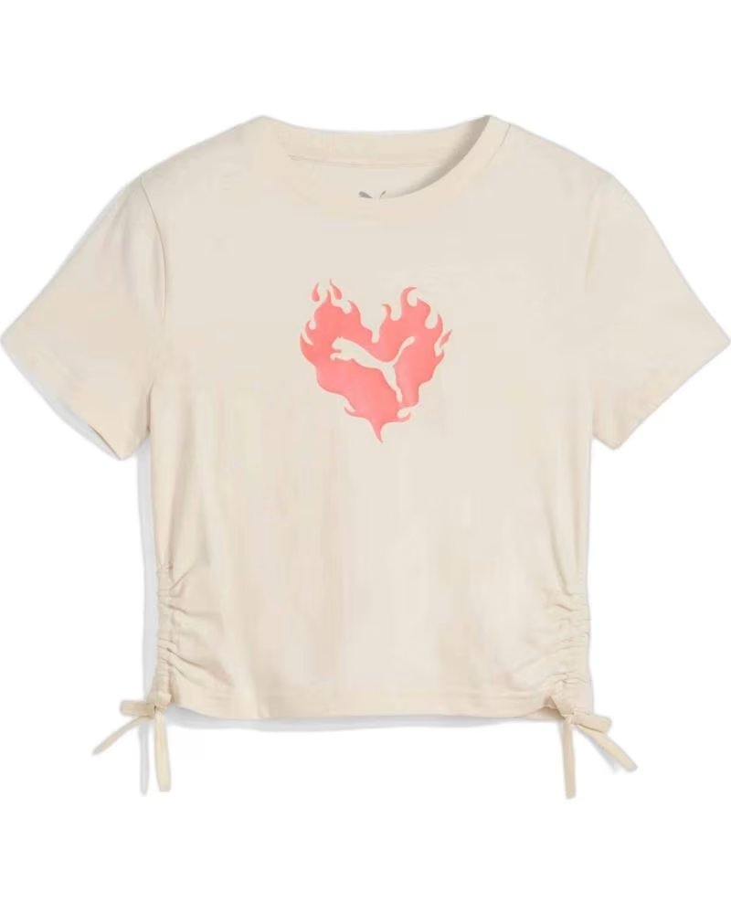 PUMA CAMISETA PUMA CON DETALLE DE CORDONES Y ESTAMPADO CORAZÓN BEIGE