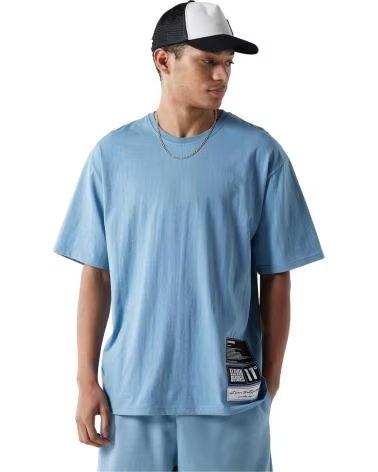 11 DEGREES 11 DEGREES VARSITY GRAPHIC T-SHIRT BLUE AZUL