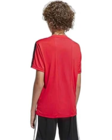 ADIDAS ADIDAS ESSENTIALS 3-STRIPES SHORT SLEEVE T-SHIRT FOR KIDS ROJO