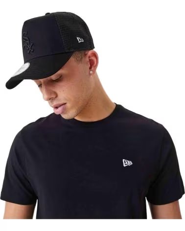 NEW ERA NEW ERA "ESSENTIAL" KURZARM-T-SHIRT UNISEX SCHWARZ NEGRO